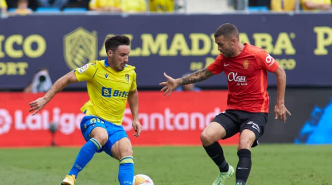 El corazón también sufre con el fútbol: un estudio constata más infartos en pacientes de riesgo si el Cádiz pierde que si gana