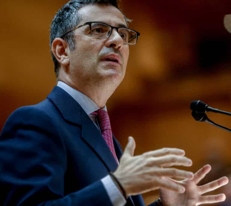 Bolaños compara al PP con un "predicador subido a un banco del parque que pregona el fin del mundo"