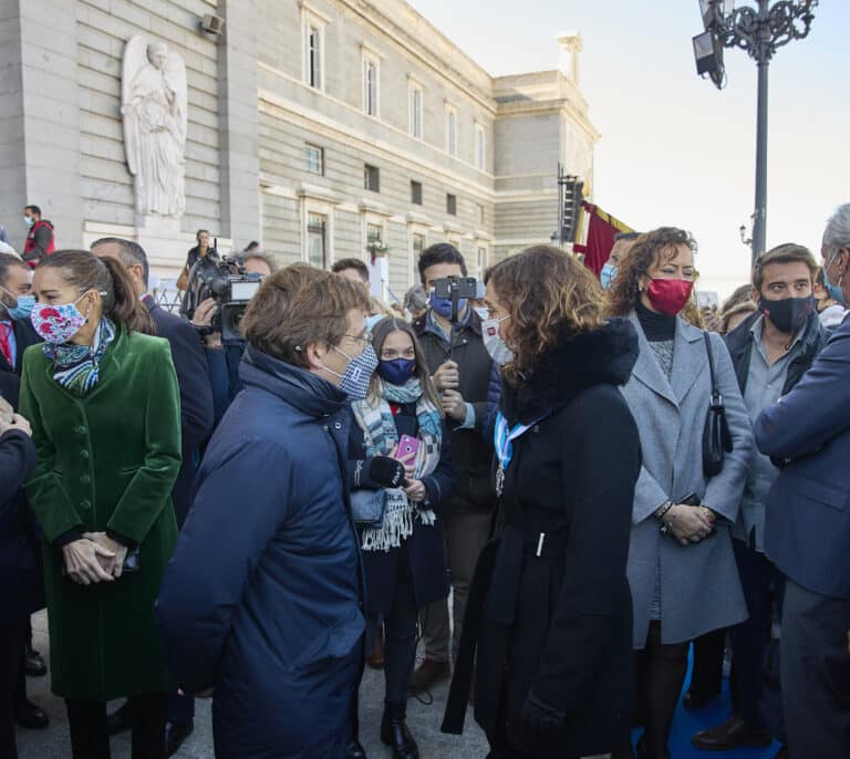 Afines a Ayuso desconfían de Génova y temen que no convoque el congreso de Madrid