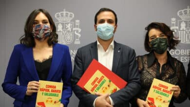 "Un ministerio convertido en la página de Thermomix": Rivera se mofa de las recetas de Garzón