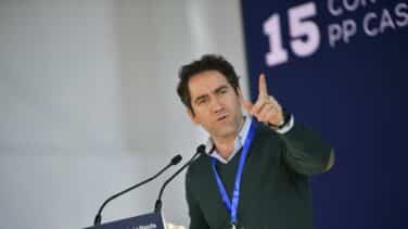 Egea reconoce que no se ha leído el libro de Álvarez de Toledo pero le acusa de dar "oxígeno" a Sánchez