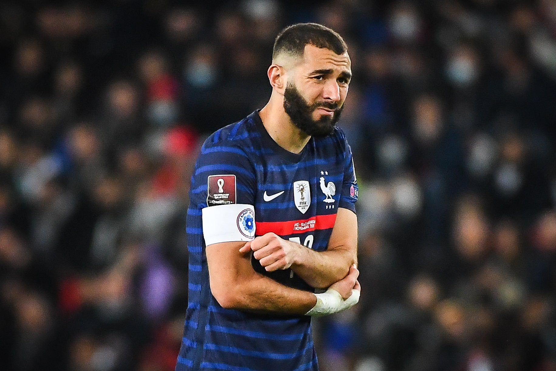 Karim BENZEMA de Francia luce abatido durante el partido de fútbol de la Copa Mundial de la FIFA 2022