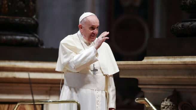 Ciudad del Vaticano: el Papa Francisco dirige una reunión con los asistentes a la peregrinación 'Madonna della Medaglia' en la Iglesia de San Pedro