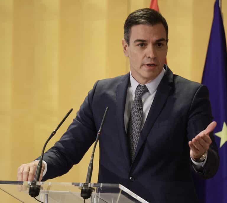 Sánchez critica que la derecha dibuje una España a "su imagen y semejanza: Triste, sin ideas y en quiebra"