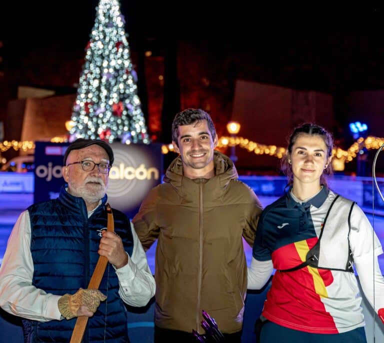 Javier Fernández inaugura su propia pista de hielo en Madrid