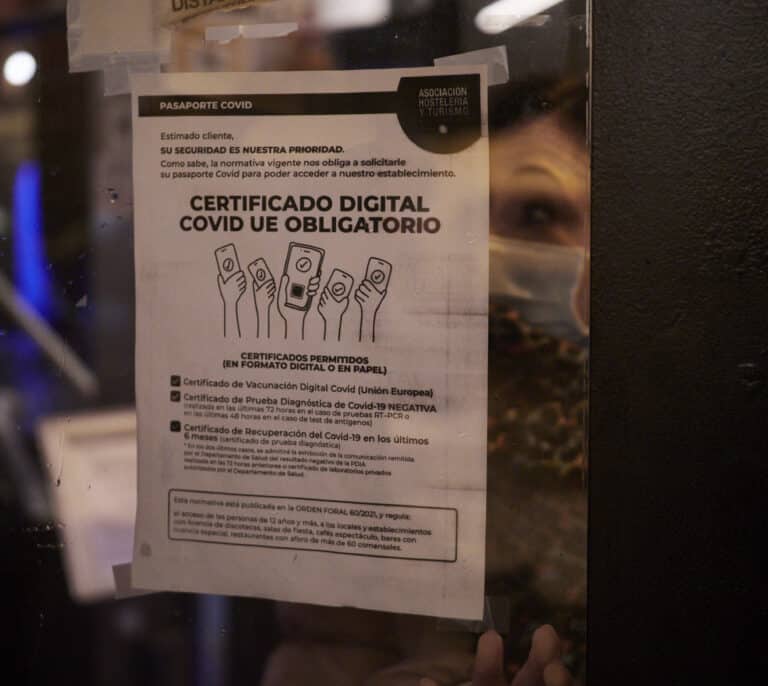 ... y el Gobierno sigue tocando la lira