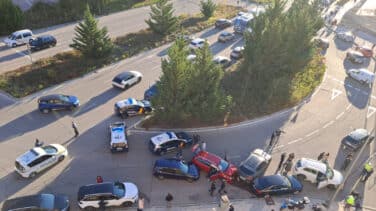 Detenido un conductor borracho que atropelló a un peatón y embistió varios coches al huir de la Policía