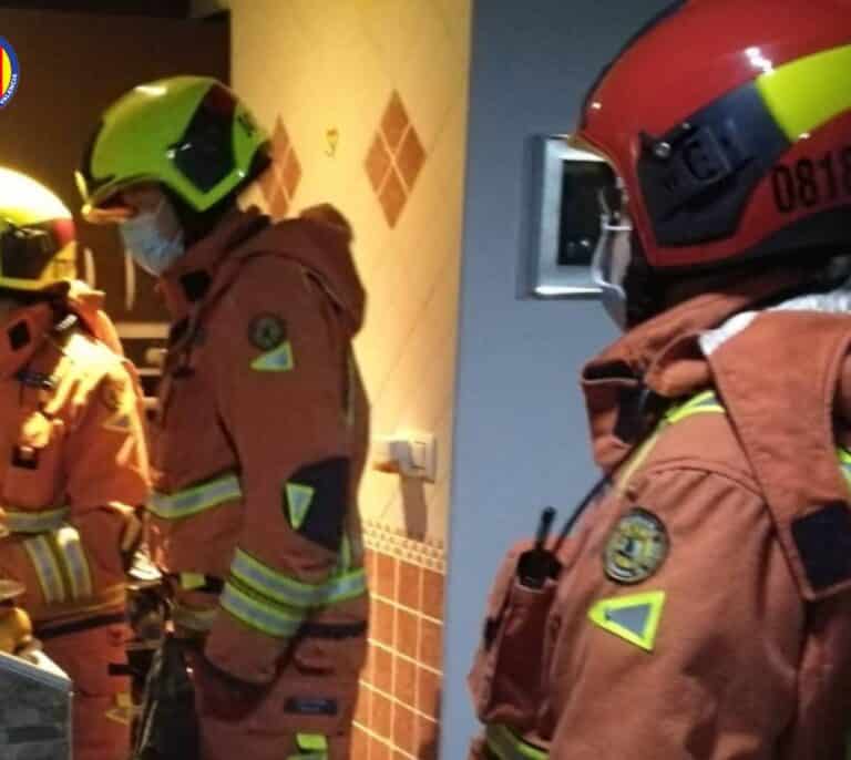 Mueren tres personas intoxicadas por monóxido de carbono en el incendio de una vivienda en Catarroja