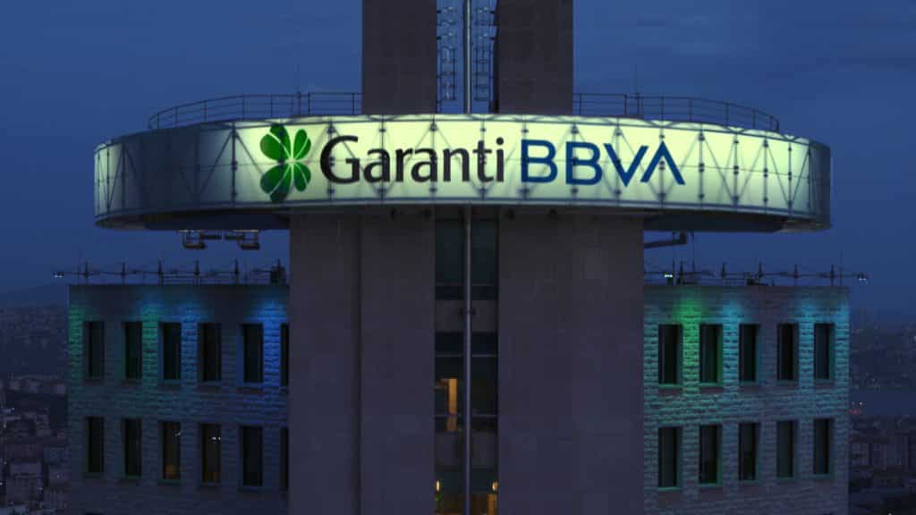 BBVA eleva su oferta para hacerse con el 50% que no controla del turco Garanti