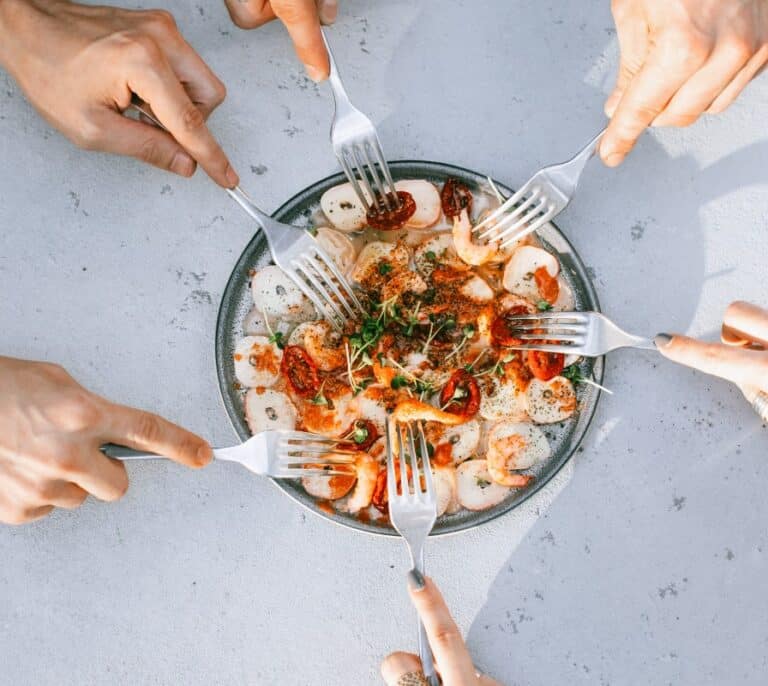 Cyber Monday: el robot de cocina MAMBO 10090 de Cecotec con un 33% de descuento