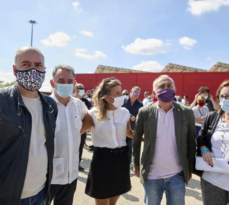 El pacto para derogar la reforma laboral tranquiliza a los sindicatos y alarma a los empresarios