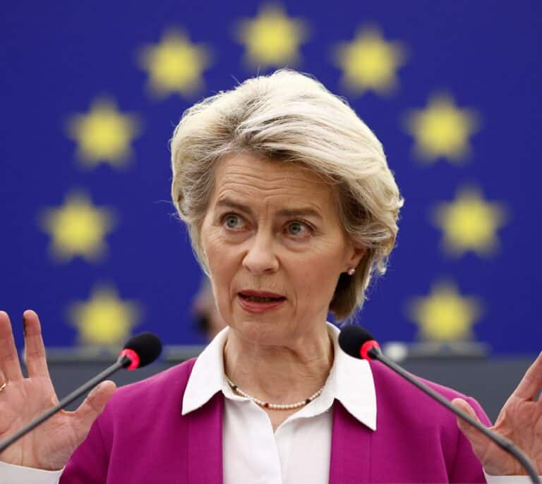 Europa cancela los vuelos con países africanos afectados por la nueva variante B.1.1.529.