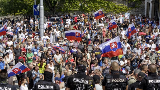 Protesta contra las restricciones del coronavirus en Bratislava (Eslovaquia) en julio de 2021.