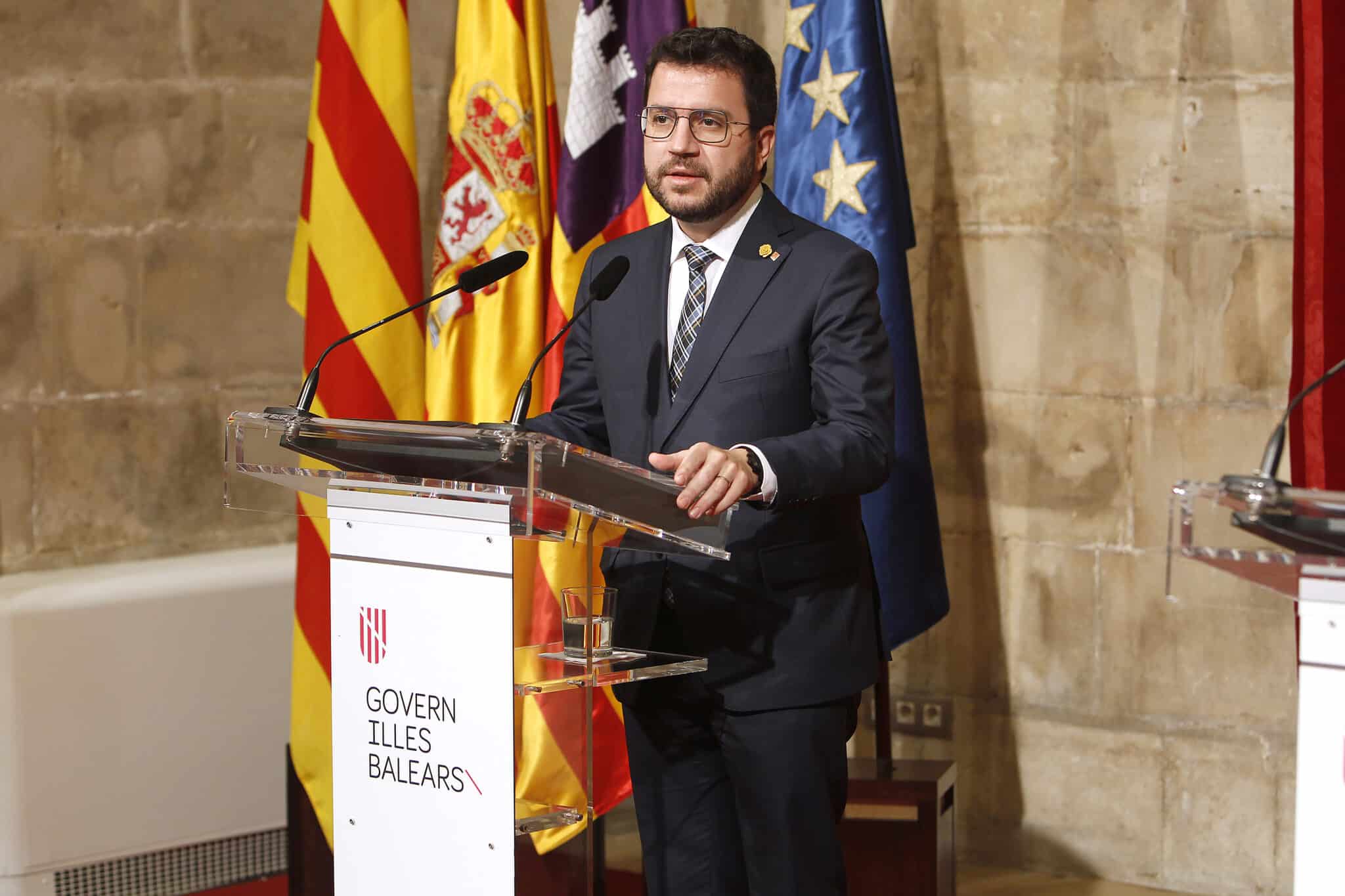 El Gobierno plantea una asignatura troncal más en castellano para cumplir la sentencia del TS en Cataluña