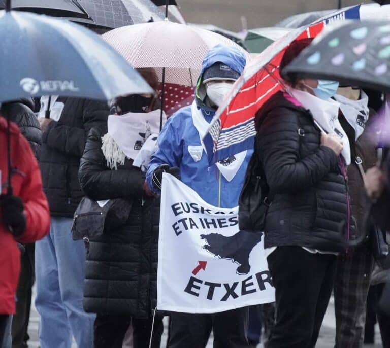 Los presos de ETA se comprometen a acabar con los recibimientos públicos