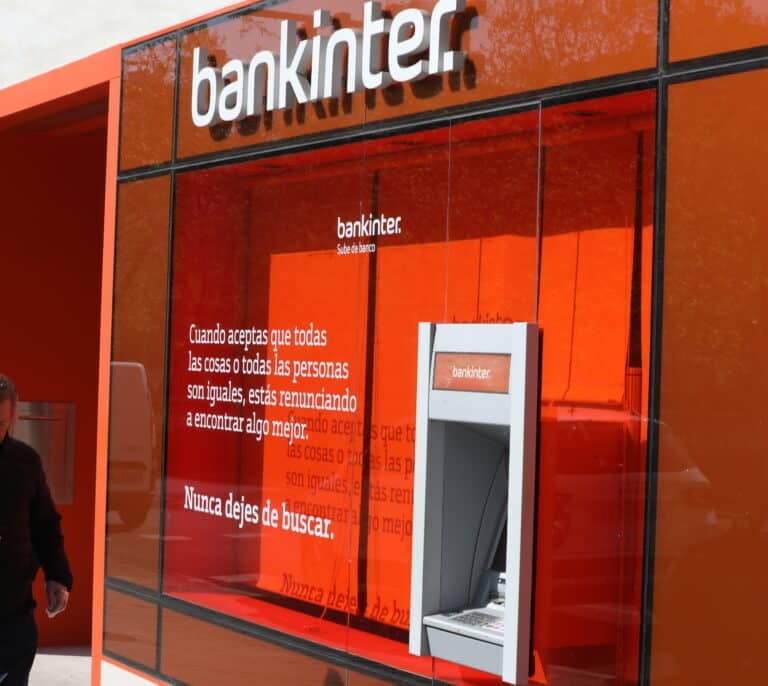 Bankinter consigue su objetivo de beneficios un año antes al ganar 560 millones de euros en 2022