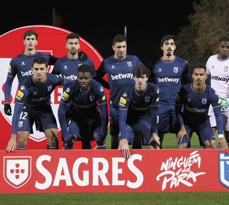 Detectados 13 casos de la variante Ómicron en un equipo de la Liga portuguesa de fútbol