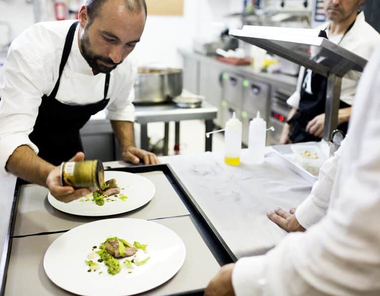 El restaurante Tragatá de Málaga se lleva el premio a la mejor ensaladilla rusa de España