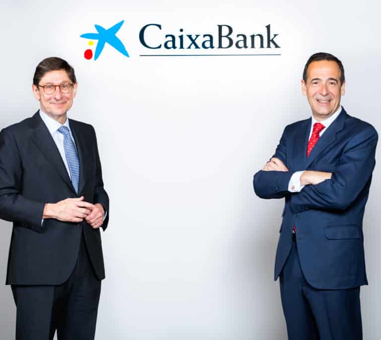 CaixaBank reduce en un 1%, al 3,495%, su histórica participación en Telefónica