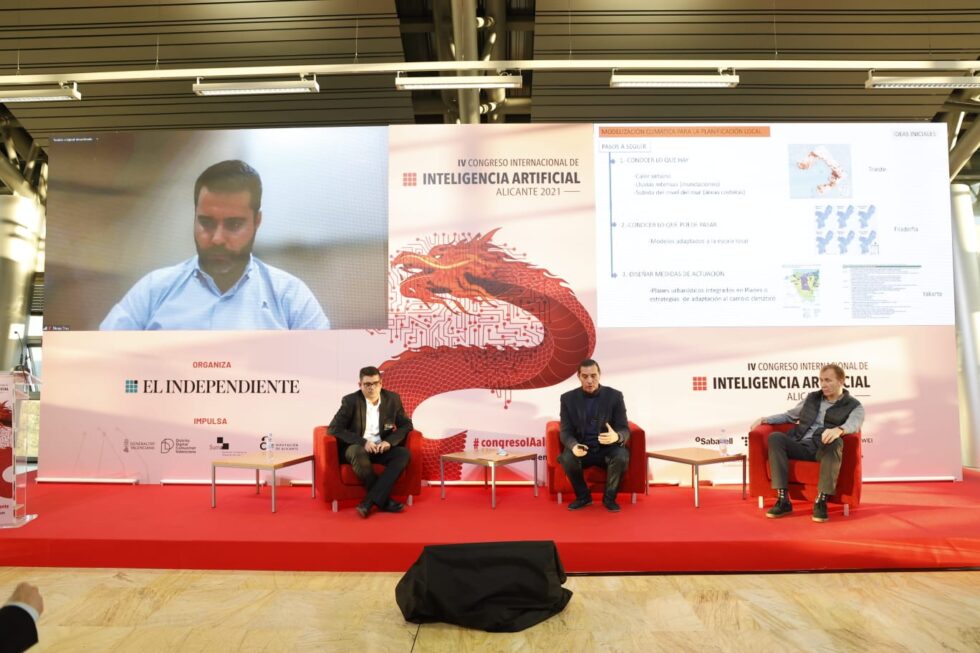 Diego Díaz Pilas, Global Head of Ventures & Technology en Iberdrola; Alejandro Carbonell, CEO Green Urban Data; Jorge Olcina, Catedrático de Análisis Geográfico Nacional, Universidad de Alicante; y Antonio Sánchez Zaplana, Director de Innovación en Hidraqua