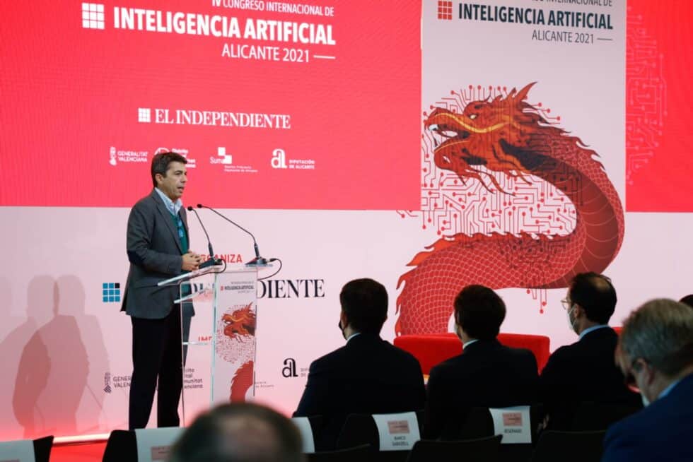 Carlos Mazón, presidente de la Diputación de Alicante, en el Congreso de Inteligencia Artificial