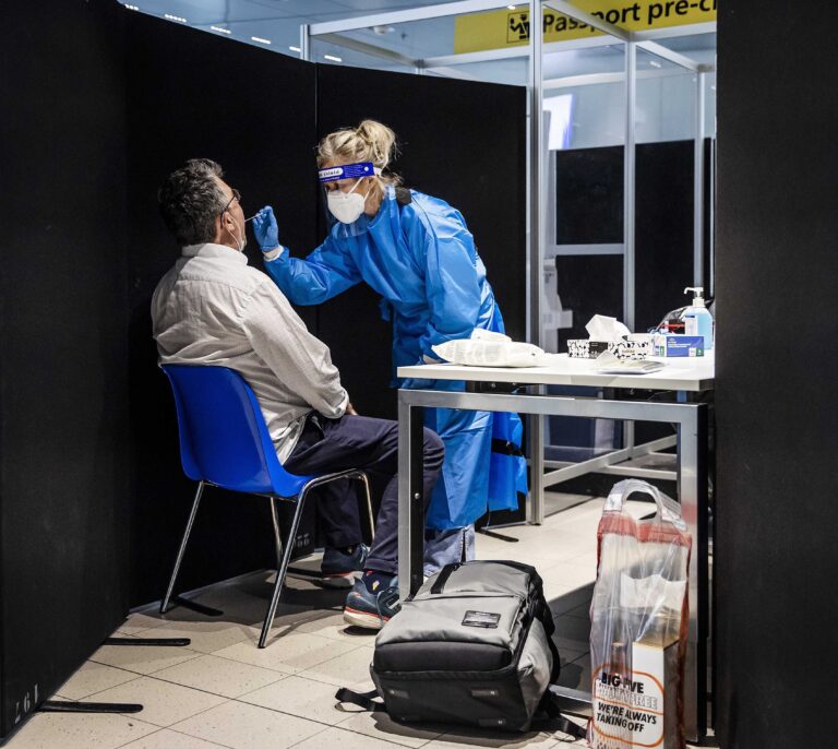 "No se puede descartar que Europa sea el origen de Ómicron"