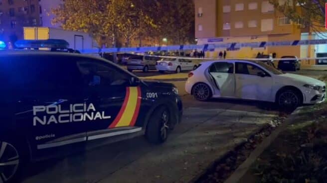 Detenido un joven de 21 años por abusos sexuales a una chica en una discoteca de Logroño Coche de la Policía Nacional