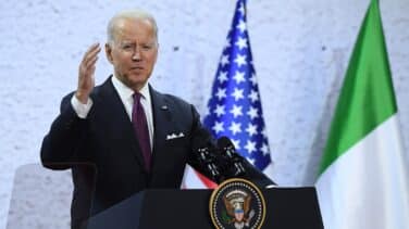 Biden se queda dormido en la Cumbre del Clima