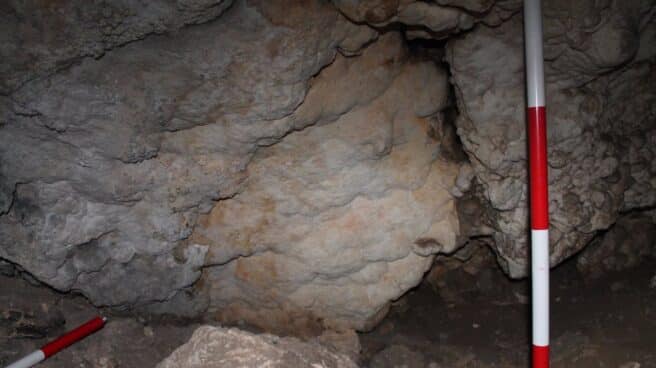 Descubren una nueva pintura rupestre en la Cueva de Nerja