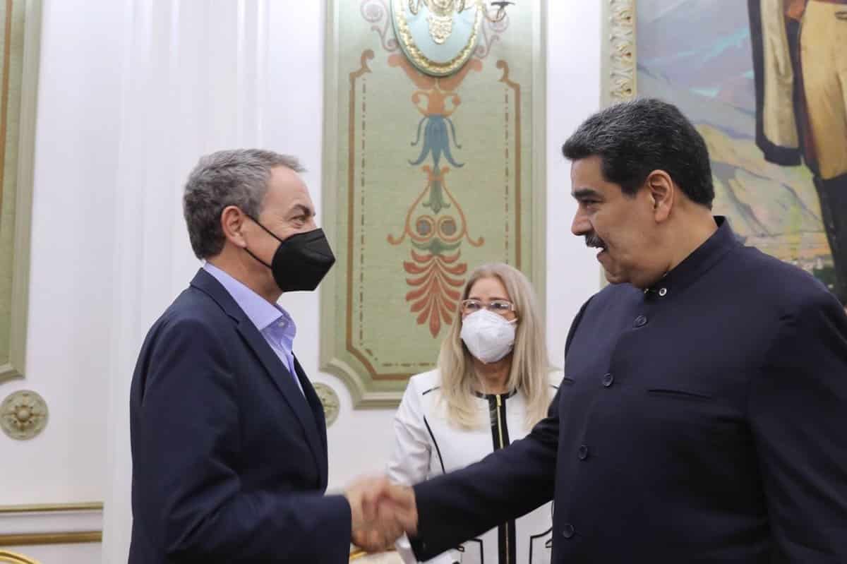 Zapatero llama a un diálogo postelectoral "permanente" en Venezuela para abrir "nuevas oportunidades"