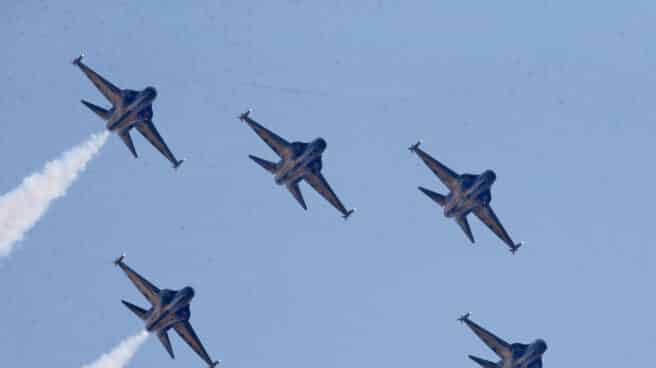 Ejercicio acrobático de las fuerzas aéreas de Corea del Sur.