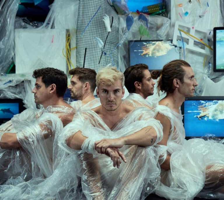 Dvicio: "Siempre le habíamos cantado al amor y al desamor, pero qué mejor que cantarle a nuestro mundo"