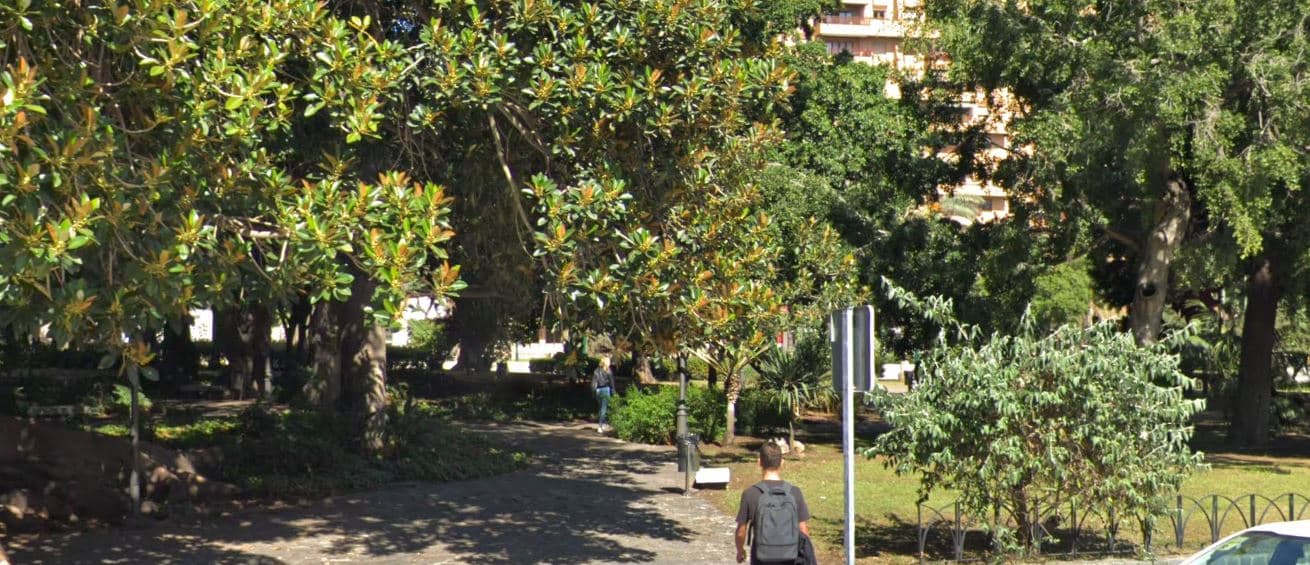 Muere un indigente tras sufrir una "brutal agresión" en los Jardines Picasso de Málaga