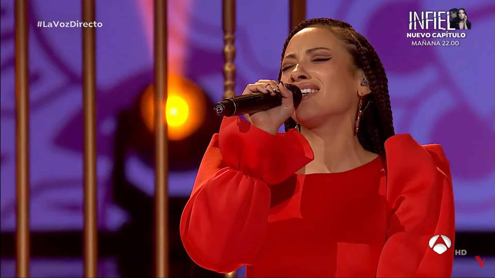 Karina Pasian en la actuación del sábado 27 de noviembre, cantando 'Bagdag' de Rosalía, en 'La Voz'