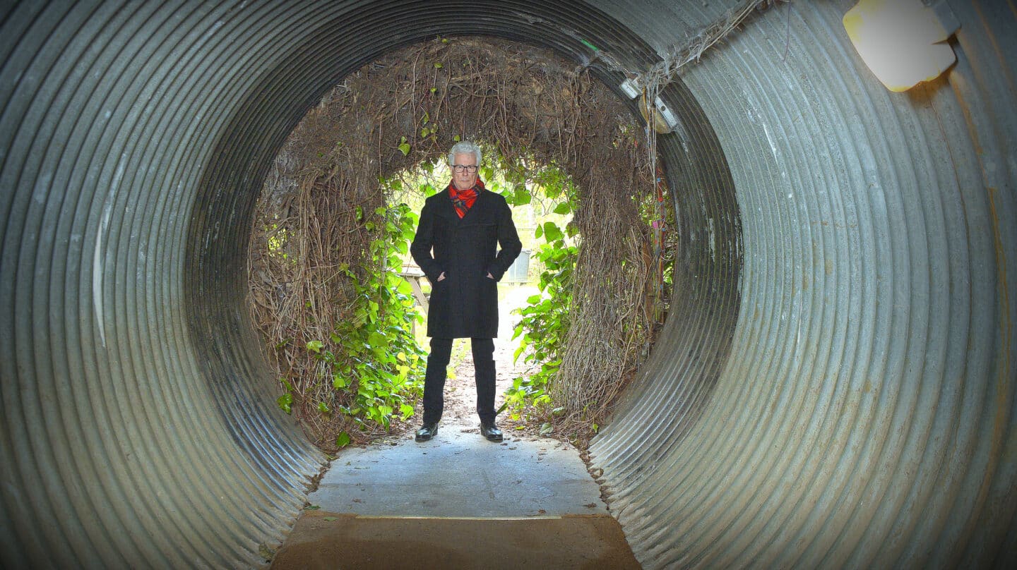 Ken follett en un refugio nuclear