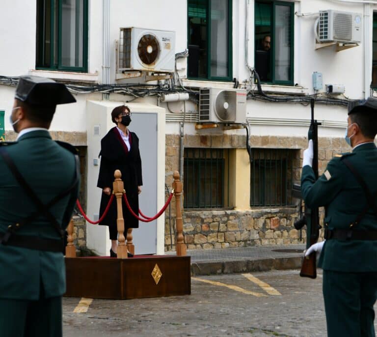 La Guardia Civil contratará a una empresa para que le diga cómo ahorrar en la factura de la luz