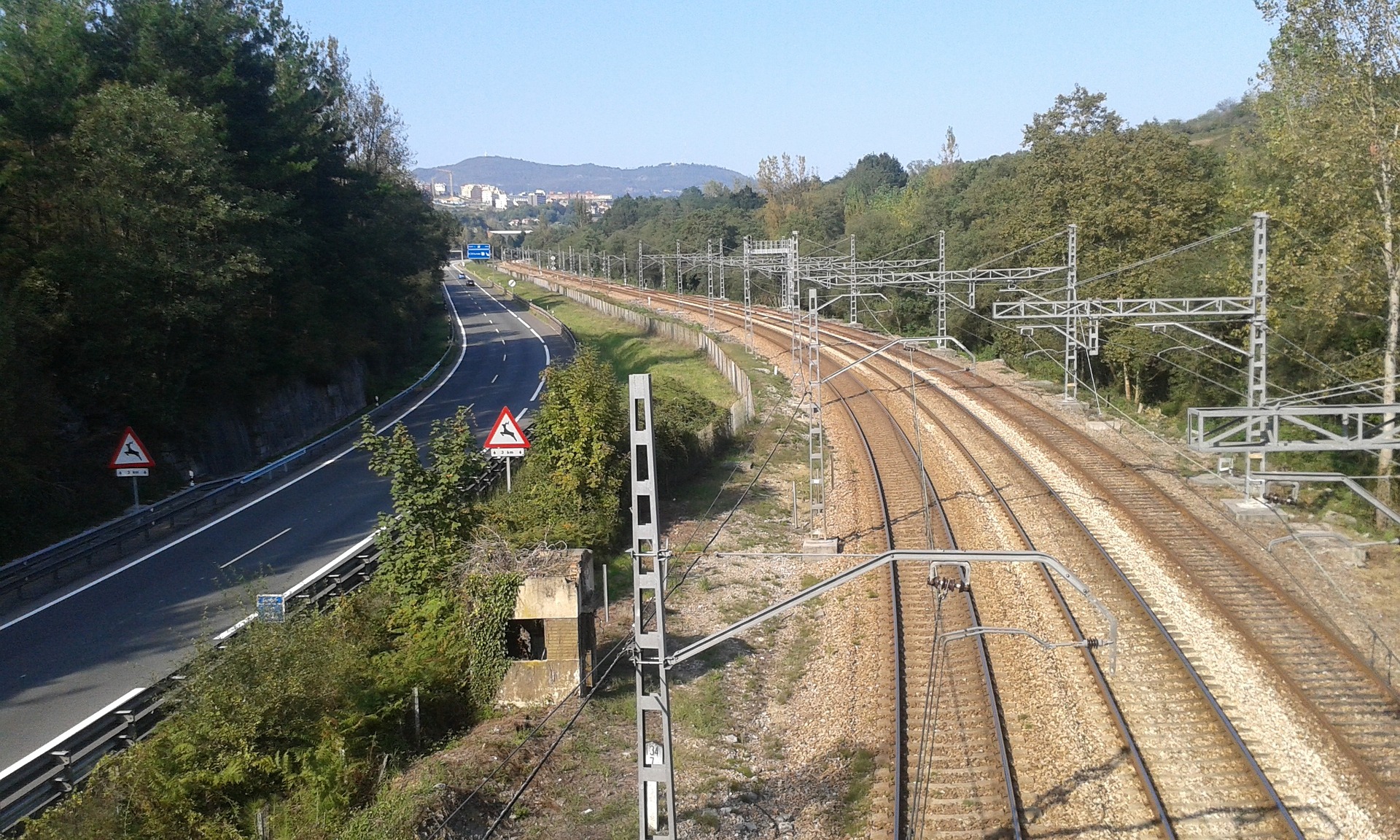 Imagen de archivo de una vía de tren.