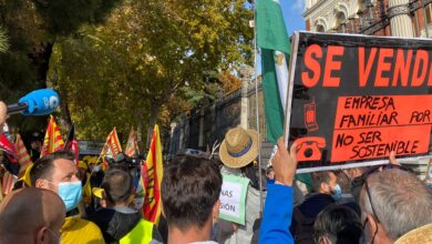 Pimientos y berenjenas contra el ministerio: el campo protesta en Madrid por la brutal subida de costes