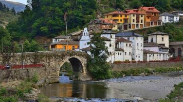 Dos zonas de Asturias y Andalucía triplican la tasa de suicidios española