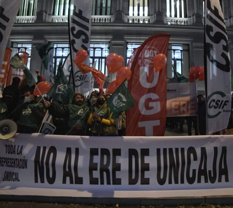 Los trabajadores de la banca no descartan movilizaciones si no se revisa el salario del convenio