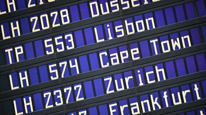Panel de vuelos en el aeropuerto de Múnich. Panel de vuelos en el aeropuerto de Múnich.