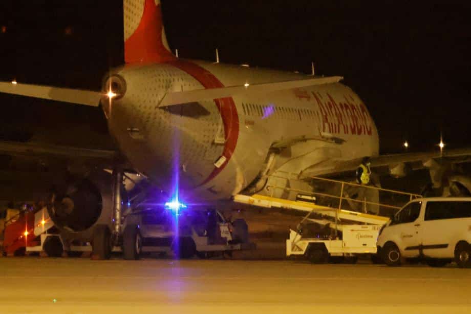 El avión que realizó ayer el aterrizaje forzoso en Palma.