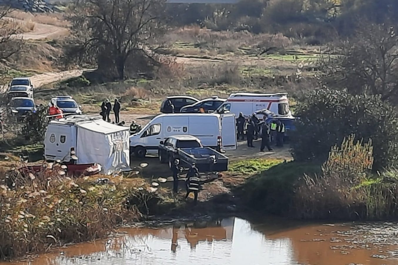 Los equipos especializados de la Policía Nacional han hallado en la mañana de este viernes un cadáver en la zona del río Guadiana, en Badajoz, donde se buscaba a Pablo Sierra