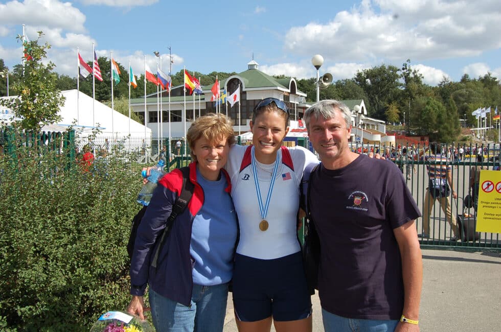 Katalin Karikó acompañando a su hija, la campeona olímpica Susan Francia