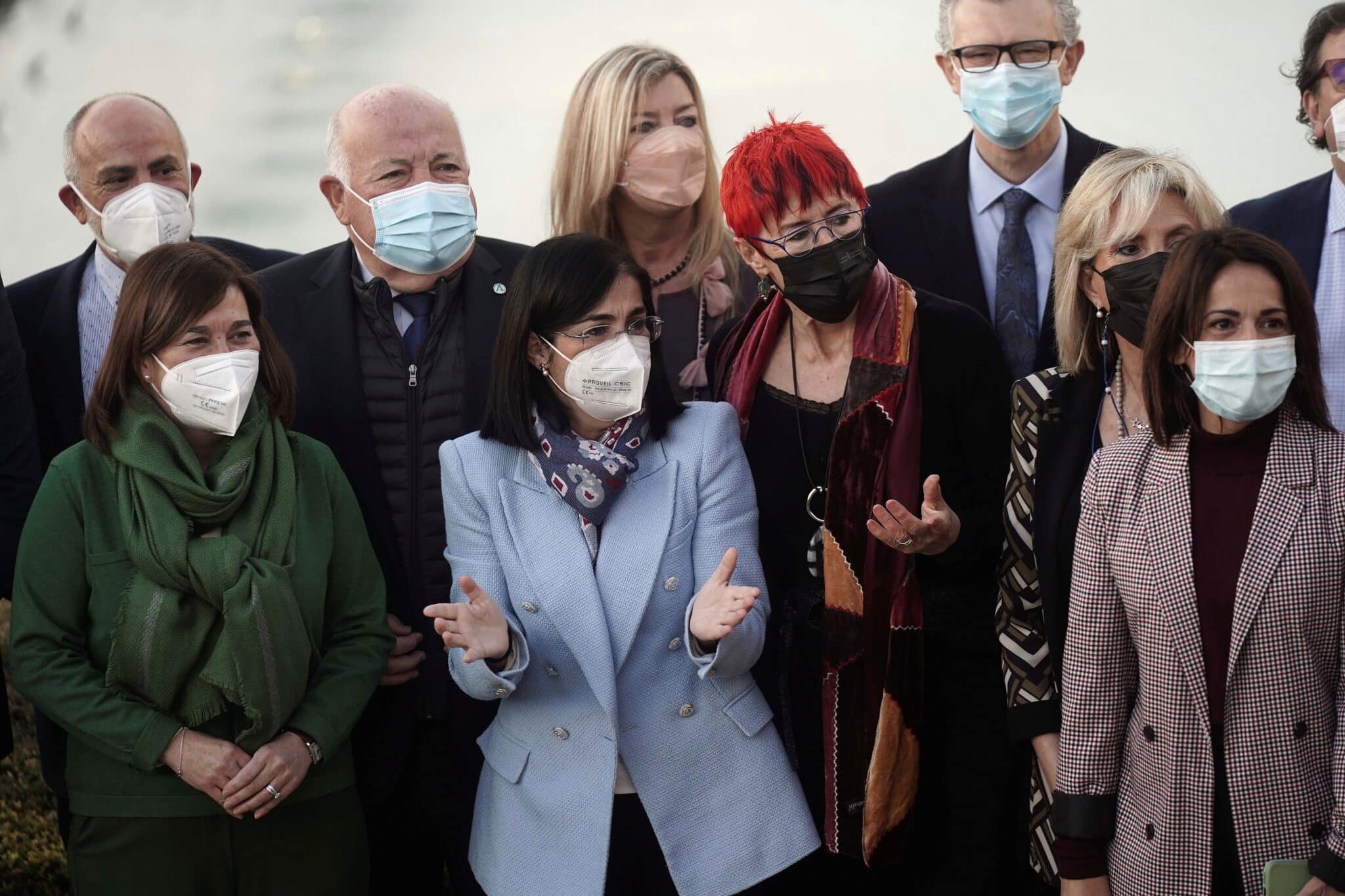 Carolina Darias, con los consejeros de Sanidad.