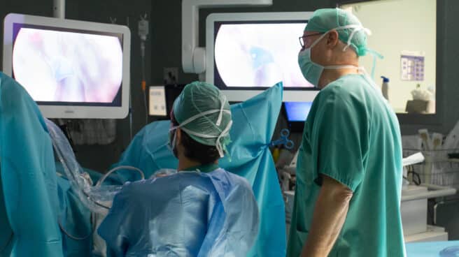 ROC Clinic celebra sus 3.000 intervenciones de enucleación prostática con láser de Holmium Cirujanos de ROC Clinic celebran sus 3.000 intervenciones de enucleación prostática con láser de Holmium