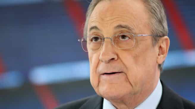 Florentino Pérez presenta a Eden Hazard en el Santiago Bernabéu