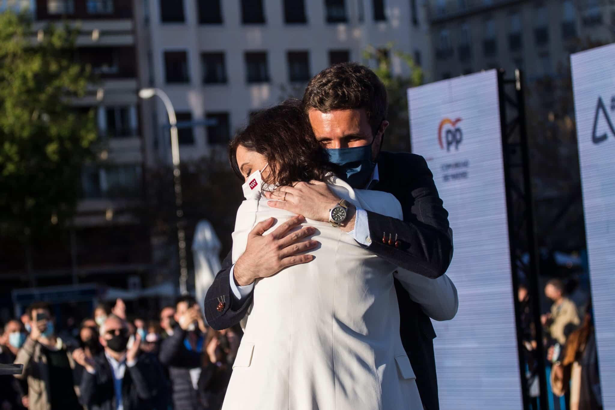 El presidente del PP, Pablo Casado, y la presidenta de la Comunidad de Madrid, Isabel Díaz Ayuso.