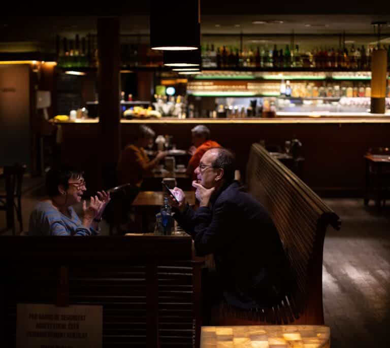 La subida de la incidencia acelera otros 17 puntos con 42 fallecidos más