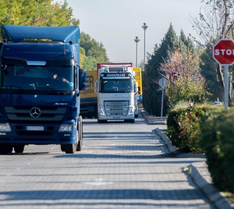 Los transportistas desconvocan el paro patronal que iniciaron el sábado en apoyo a los agricultores